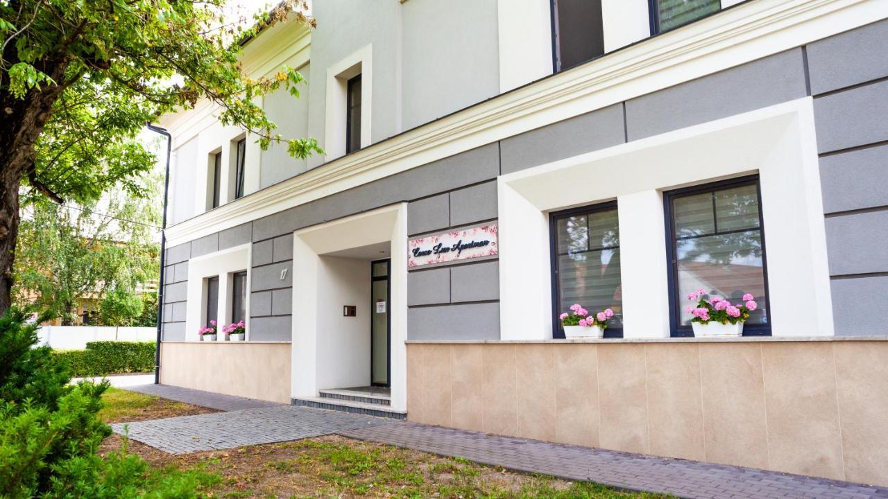 Corso Lux Apartman Дьюла Экстерьер фото